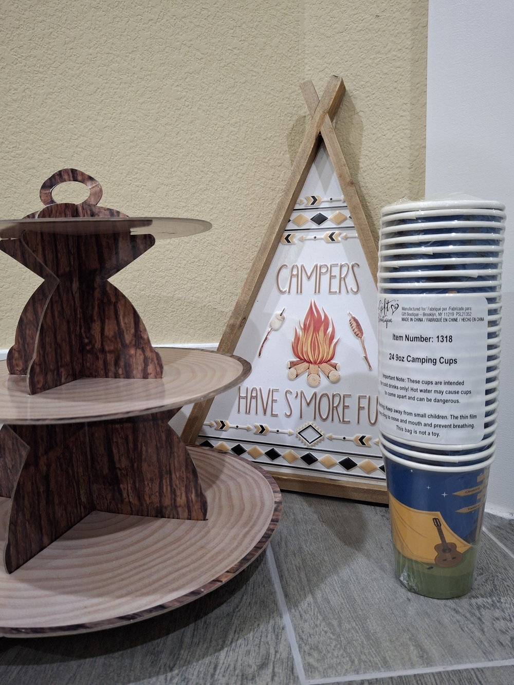 Camping-Themed Set - Picture 2 of 9